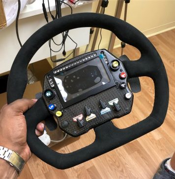 Nouveau volant chez Ricmotech : Rexing GT